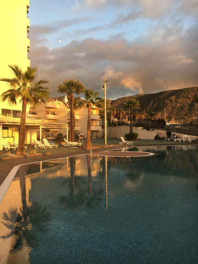 Apartment Los Cristianos 洛斯克里斯蒂亚诺斯 外观 照片