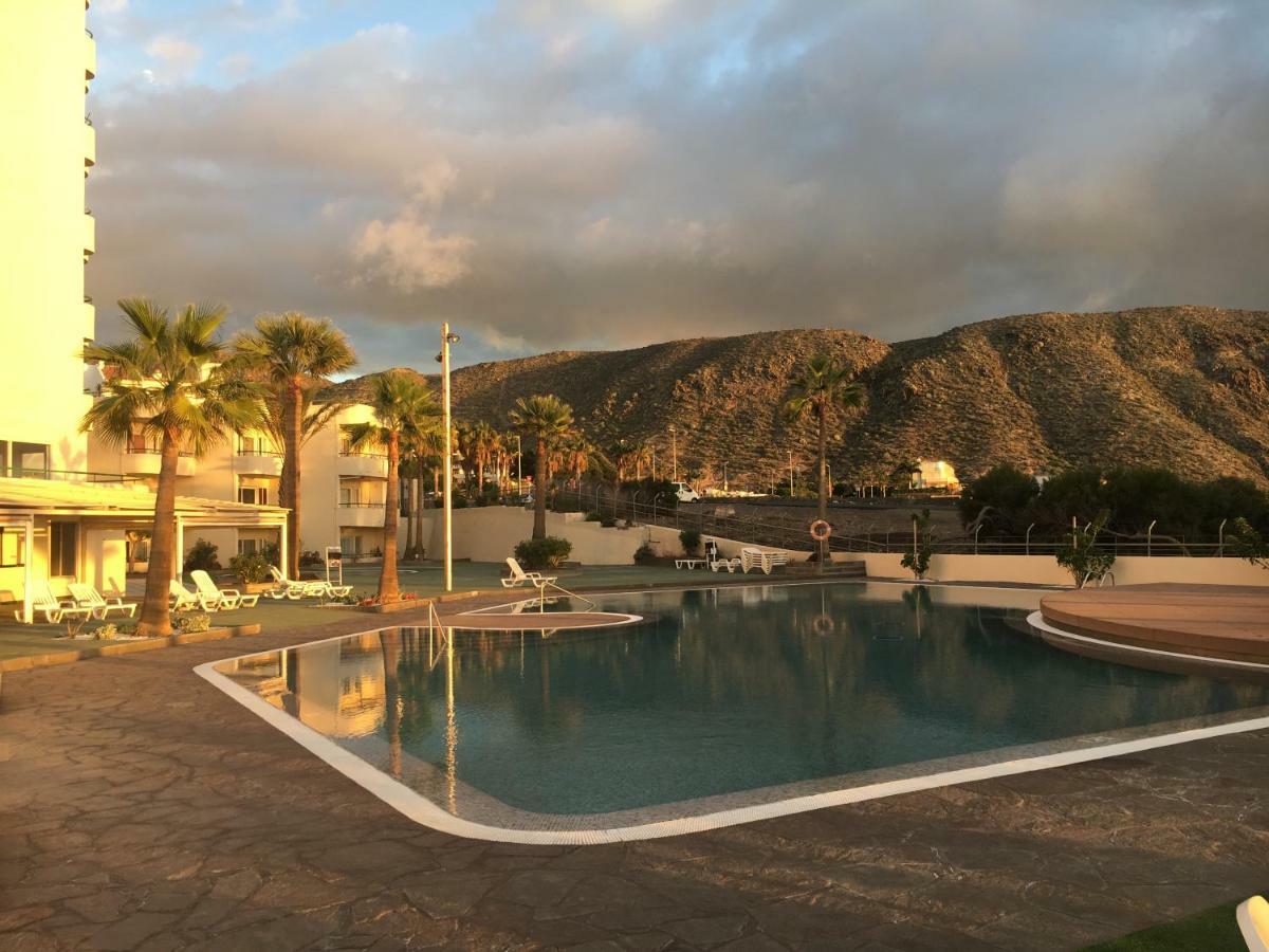 Apartment Los Cristianos 洛斯克里斯蒂亚诺斯 外观 照片